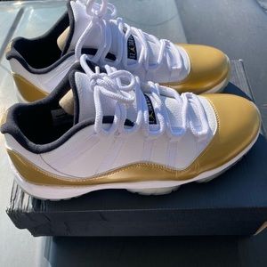 Air Jordan 11 Retro Low Closing Ceremony